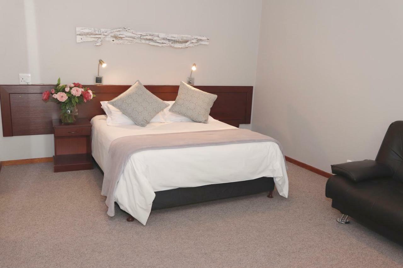 The Village Guesthouse เซียเรส ภายนอก รูปภาพ